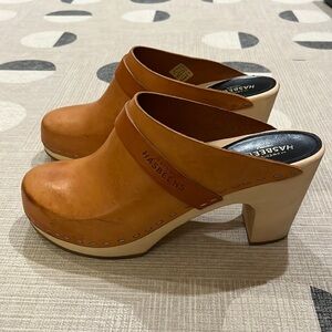 Swedish hasbeen, heeled farmer clog, natural color, size 38, worn 2x